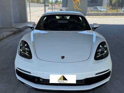 Porsche 718 Cayman 2.0 allestimento GTS Bianco usata Bari