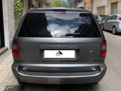 Chrysler Voyager / Grand Voyager Voyager 2.8 CRD cat LX **CAMBIO AUTOMATICO** Grigio usata Bari