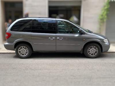Chrysler Voyager / Grand Voyager Voyager 2.8 CRD cat LX **CAMBIO AUTOMATICO** Grigio usata Bari