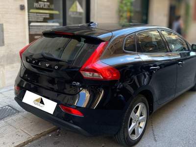Volvo V40 Business Nero usata Bari