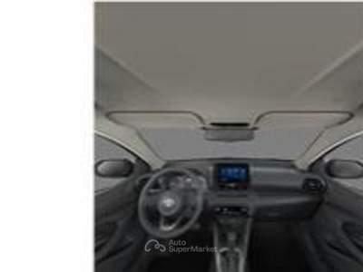 Toyota Yaris 1.5h Style Bianco usata Cento