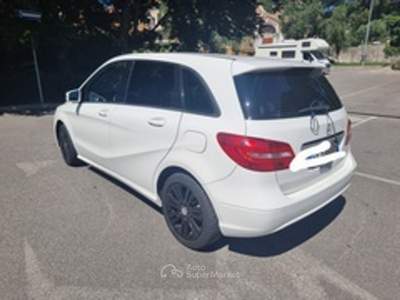 Mercedes-Benz Classe B MERCEDES CLASSE B 180 NEOPATENTATI Bianco usata Varese