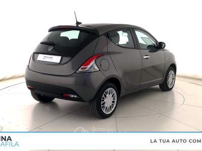 Lancia Ypsilon  - ypsilon 1.0 firefly hybrid gold s&s 70cv 5p.ti Grigio usata Marcianise