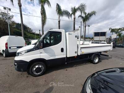 Iveco Daily 35 C16 2.3 Ribaltabile 160CV Bianco usata Zafferana Etnea