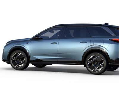 Peugeot 5008 Dual Motor (73kWh) 320 CV BUSINESS+GT+GT EXCLUSIVE Blu/Azzurro usata Fara Gera d'Adda