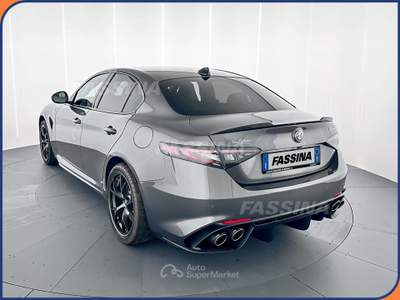 Alfa Romeo Giulia Giulia 2.9 V6 Bi-Turbo AT8 Quadrifoglio 520CV  Grigio usata Milano