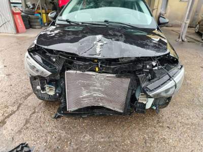 Fiat Tipo 1.0 Cross 100cv Nero usata Cigognola