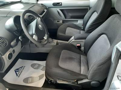 Volkswagen New Beetle New Beetle 1.6 Cabrio Argento usata SAN MICHELE SALENTINO