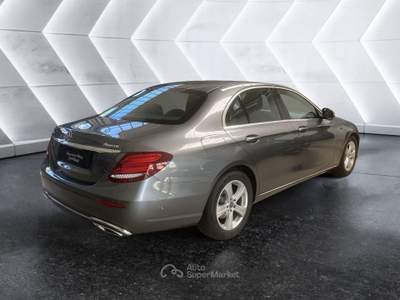 Mercedes-Benz Classe E E 220d 4Matic Auto Business Sport Grigio usata Napoli