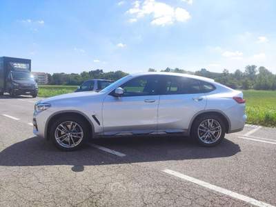 BMW X4 x Drive 30d hybrid 249CV Msport! Argento usata Lissone