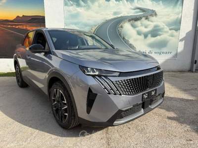 Peugeot 3008 1.2 hybrid Allure 145cv e-dcs6 Grigio usata Olbia