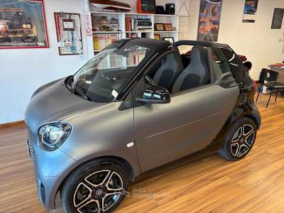Smart ForTwo EQ cabrio Suitegrey (22kW) usata SCORZE'