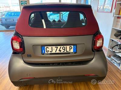 Smart ForTwo EQ cabrio Suitegrey (22kW) usata SCORZE'