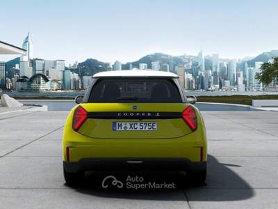 MINI Clubman All-Electric SE Classic Giallo usata Brescia