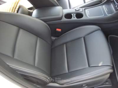 Mercedes-Benz GLA Premium - Night Edition - Bianco usata Porcia