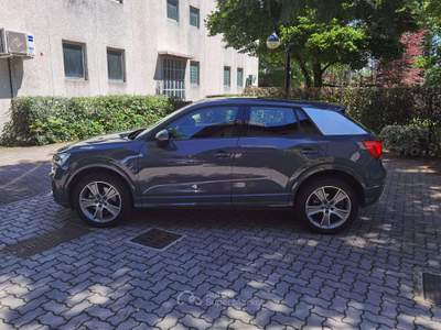 Audi Q2 40 2.0 tfsi Business Design quattro s-tronic Grigio usata Cairate