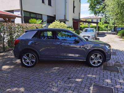Audi Q2 40 2.0 tfsi Business Design quattro s-tronic Grigio usata Cairate