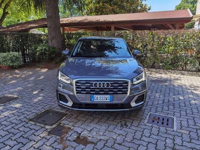 Audi Q2 40 2.0 tfsi Business Design quattro s-tronic Grigio usata Cairate
