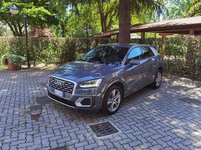 Audi Q2 40 2.0 tfsi Business Design quattro s-tronic Grigio usata Cairate