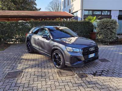 Audi Q2 35 2.0 tdi S line Edition quattro s-tronic Grigio usata Cairate