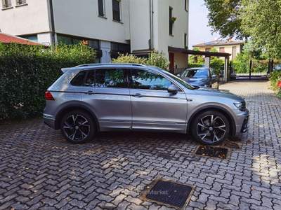 Volkswagen Tiguan 2.0 tdi Advanced R-Line 4motion 190cv dsg Grigio usata Cairate