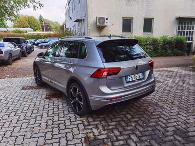 Volkswagen Tiguan 2.0 tdi Advanced R-Line 4motion 190cv dsg Grigio usata Cairate