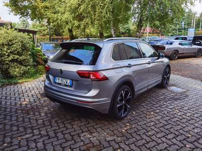 Volkswagen Tiguan 2.0 tdi Advanced R-Line 4motion 190cv dsg Grigio usata Cairate