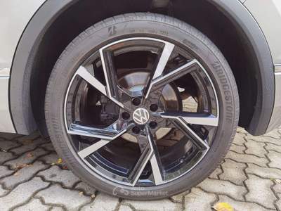 Volkswagen Tiguan 2.0 tdi Advanced R-Line 4motion 190cv dsg Grigio usata Cairate