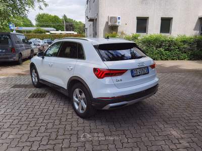 Audi Q3 35 2.0 tdi Business Advanced s-tronic Bianco usata Cairate