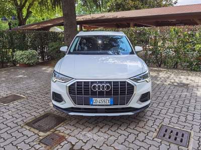 Audi Q3 35 2.0 tdi Business Advanced s-tronic Bianco usata Cairate