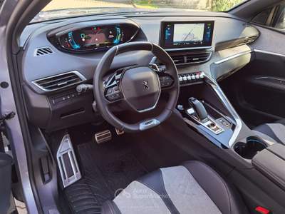 Peugeot 3008 1.6 hybrid GT Pack 225cv e-eat8 Grigio usata Cairate