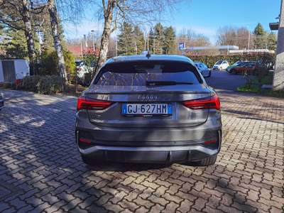 Audi Q3 Sportback 35 1.5 tfsi mhev Sline 150cv s-tronic Grigio usata Cairate