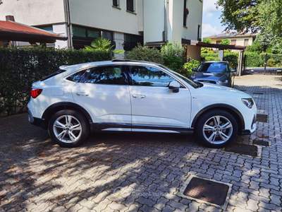 Audi Q3 Sportback 35 2.0 tdi S line edition s-tronic Bianco usata Cairate