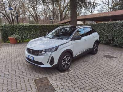 Peugeot 3008 1.6 hybrid GT Pack 225cv e-eat8 Bianco usata Cairate