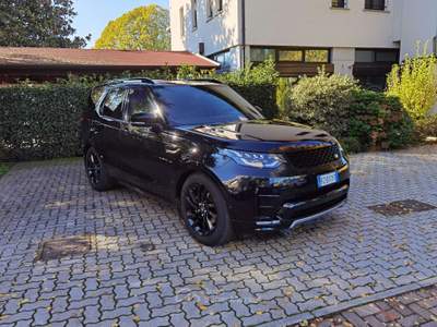 Land Rover Discovery 2.0 sd4 HSE 240cv 7posti auto Nero usata Cairate