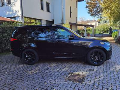 Land Rover Discovery 2.0 sd4 HSE 240cv 7posti auto Nero usata Cairate