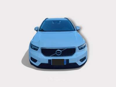 Volvo XC40 INSCRIPTION Bianco usata Pisa