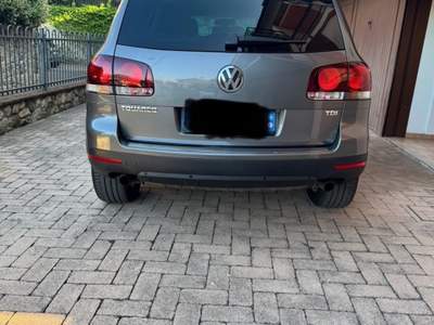 Volkswagen Touareg Auto tenuta in modo maniacale.  Grigio usata Figline e Incisa Valdarno