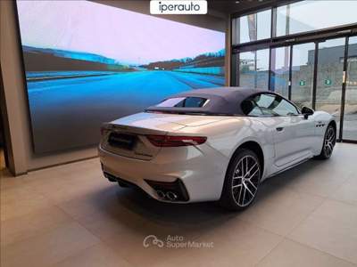 Maserati GranCabrio Grancabrio 3.0 trofeo awd auto Bianco usata Bergamo