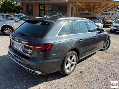 Audi A4  Avant 35 2.0 tdi mhev Business 163cv s-tronic Grigio usata Borgo Ticino
