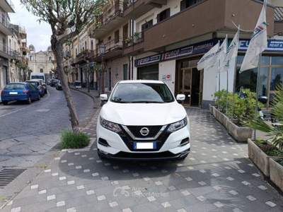 Nissan Qashqai 1.5dci Business 115CV - Autocarro Bianco usata Zafferana Etnea