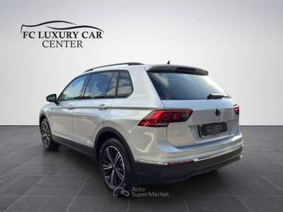 Volkswagen Tiguan 2.0 tdi Life 122cv Iva Esposta Argento usata Sant'Egidio del Monte Albino