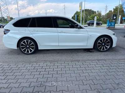 BMW Serie 3 325tds 325 Touring cilindrata 2.0 d Touring Luxury 224cv auto Bianco usata Noventa Padovana