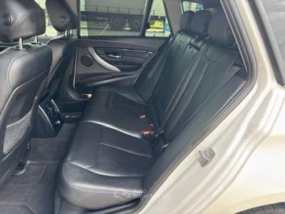 BMW Serie 3 325tds 325 Touring cilindrata 2.0 d Touring Luxury 224cv auto Bianco usata Noventa Padovana