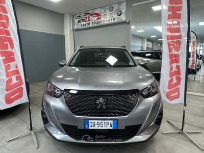 Peugeot 2008 S&S Allure Manuale Grigio usata Prato