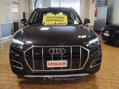 Audi Q5 40 TDI quattro S tronic Business Advanced MHEV Grigio usata Vigevano