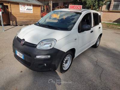 Fiat Panda S&S, 2 posti, 5 porte, Anno 08/2016, Km 105.000, OK NEOPATENTATI Bianco usata Reggio nell'Emilia