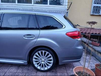 Subaru Legacy veicolo non fumatori Grigio usata Trentola Ducenta