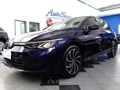 Volkswagen Golf 1.5 eTSI 130 CV DSG LIFE Blu/Azzurro usata Carlentini