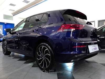 Volkswagen Golf 1.5 eTSI 130 CV DSG LIFE Blu/Azzurro usata Carlentini